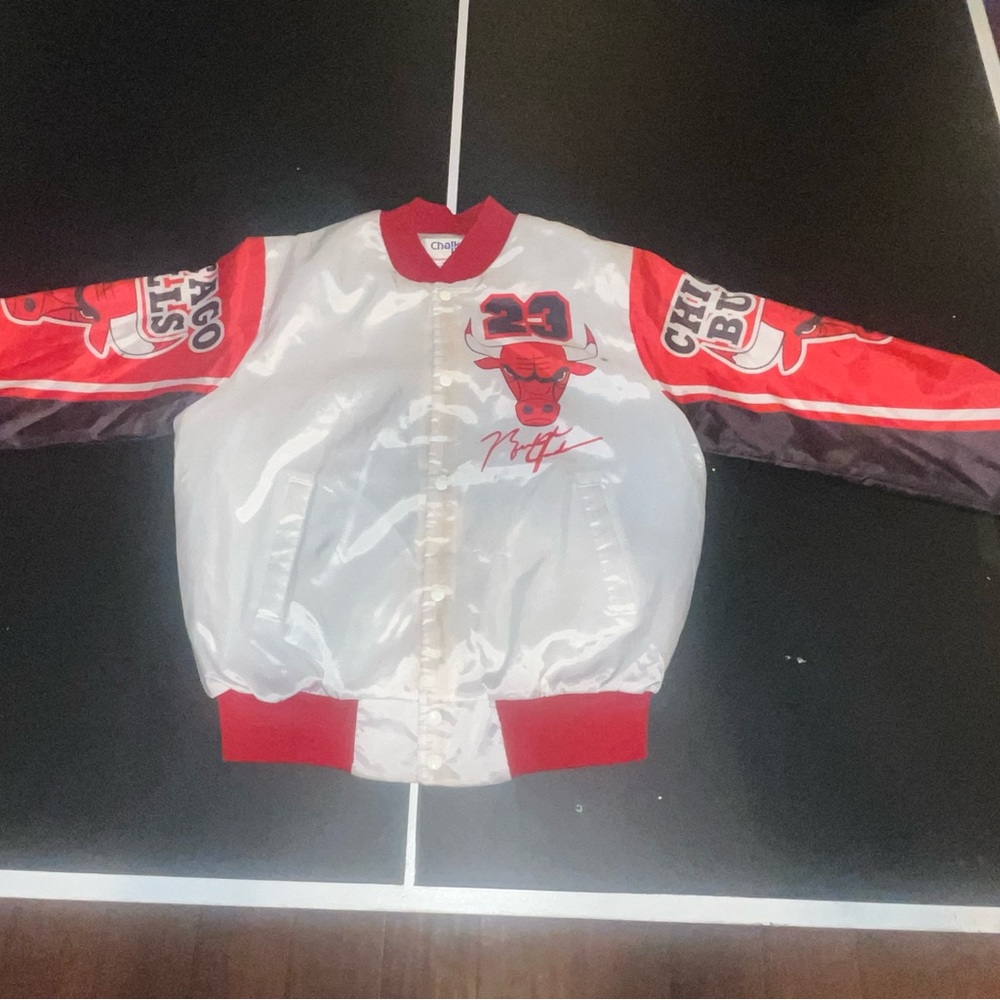 1990s Chalk Line Michael Jordan Chicago Balls Satin jacket